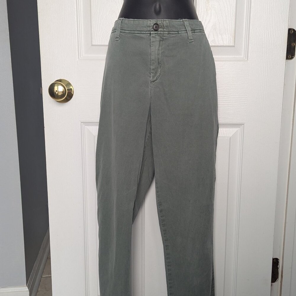 Gap- Green boyfriend Chino slacks - Size 8T